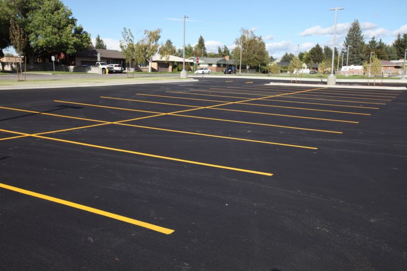 Finished Commercial Asphalt Lot