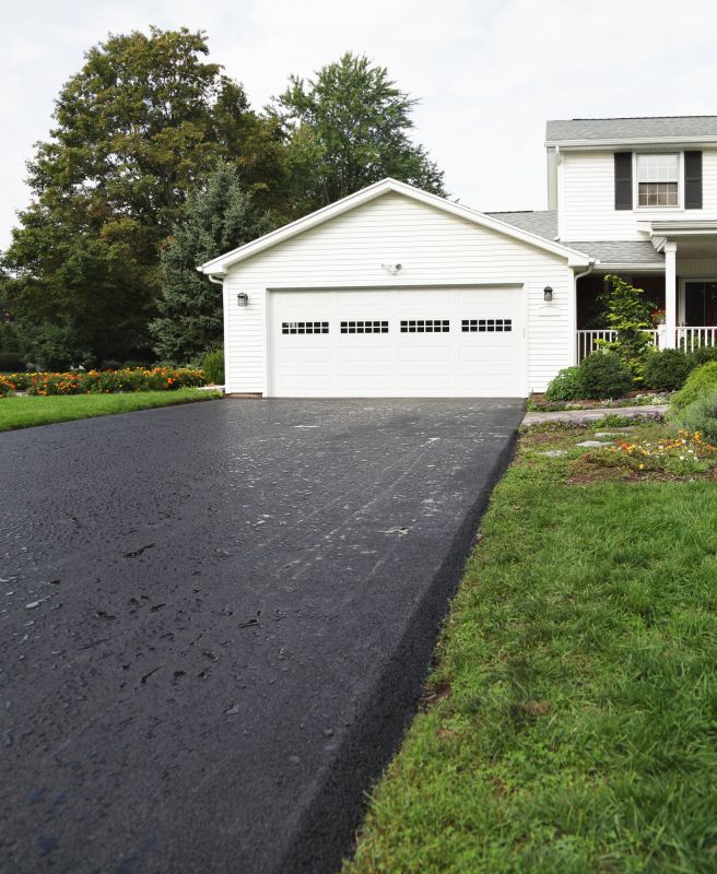 Blacktop Driveway Finish
